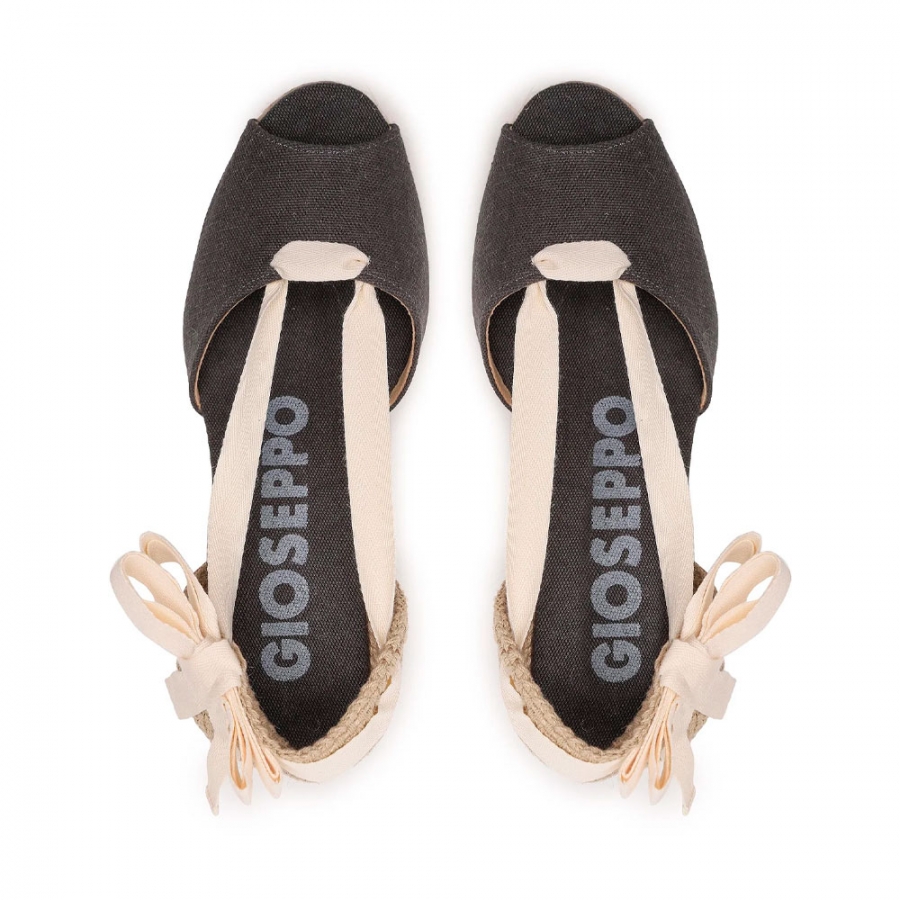 sandalias-tipo-espadrille-con-cuna-de-yute-buriti