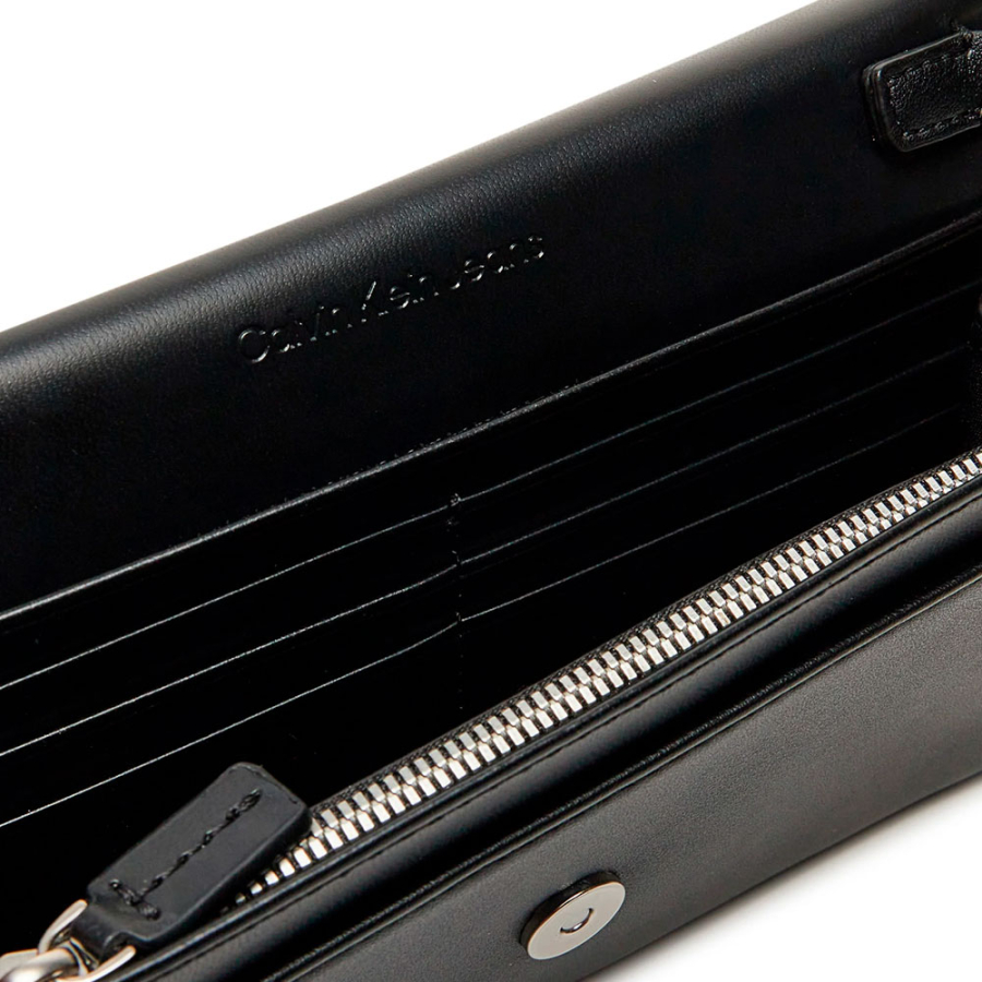 cartera-sculpted-long-fold-strap cartera-sculpted-long-fold-strap