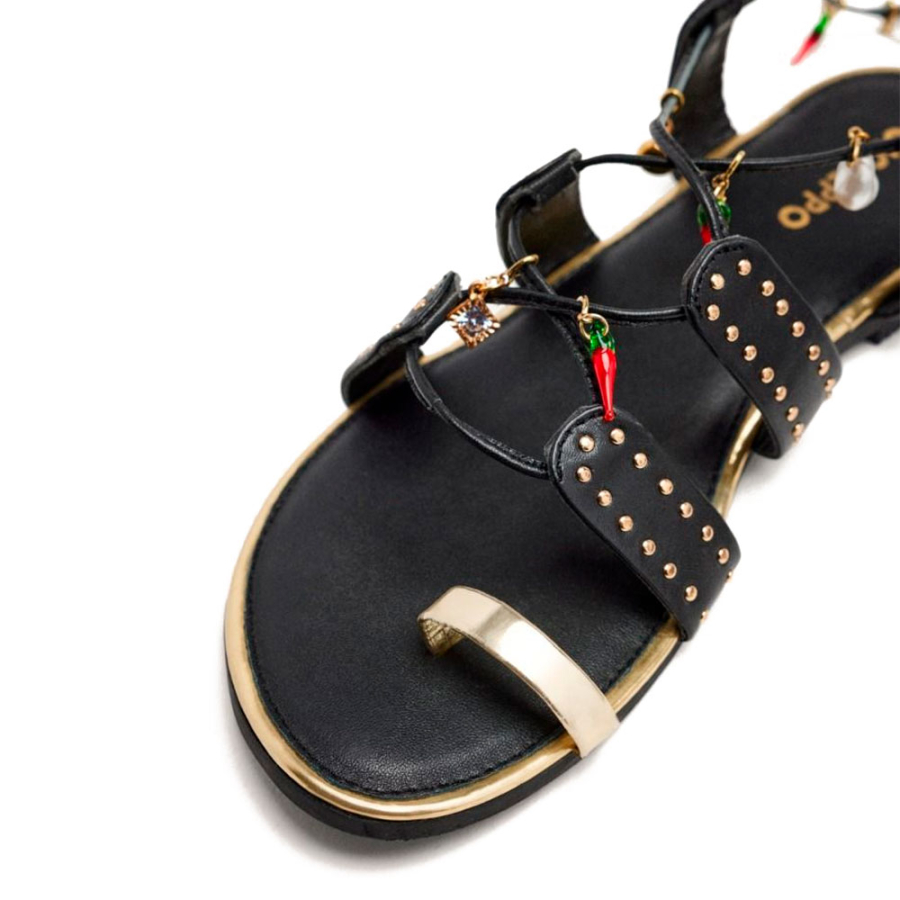 sandalias-piel-abalorios-y-tachas-ione sandalias-piel-abalorios-y-tachas-ione