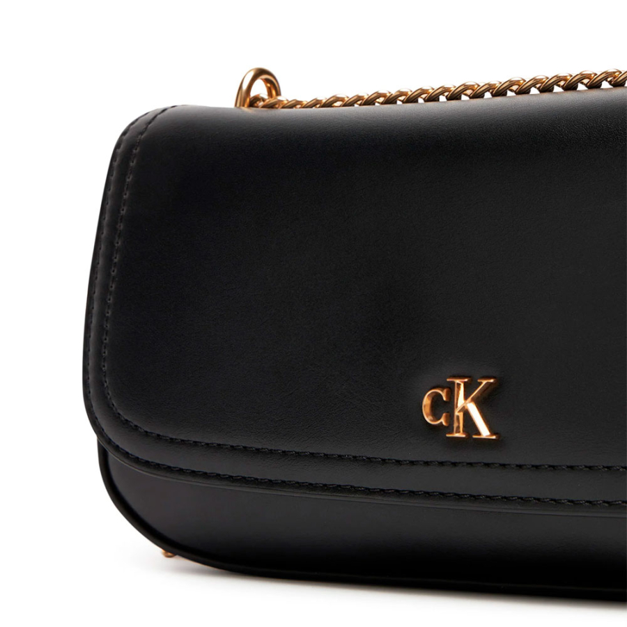 bolso-de-hombro-pequeno-con-cadena-de-herrajes-con-logo-monograma