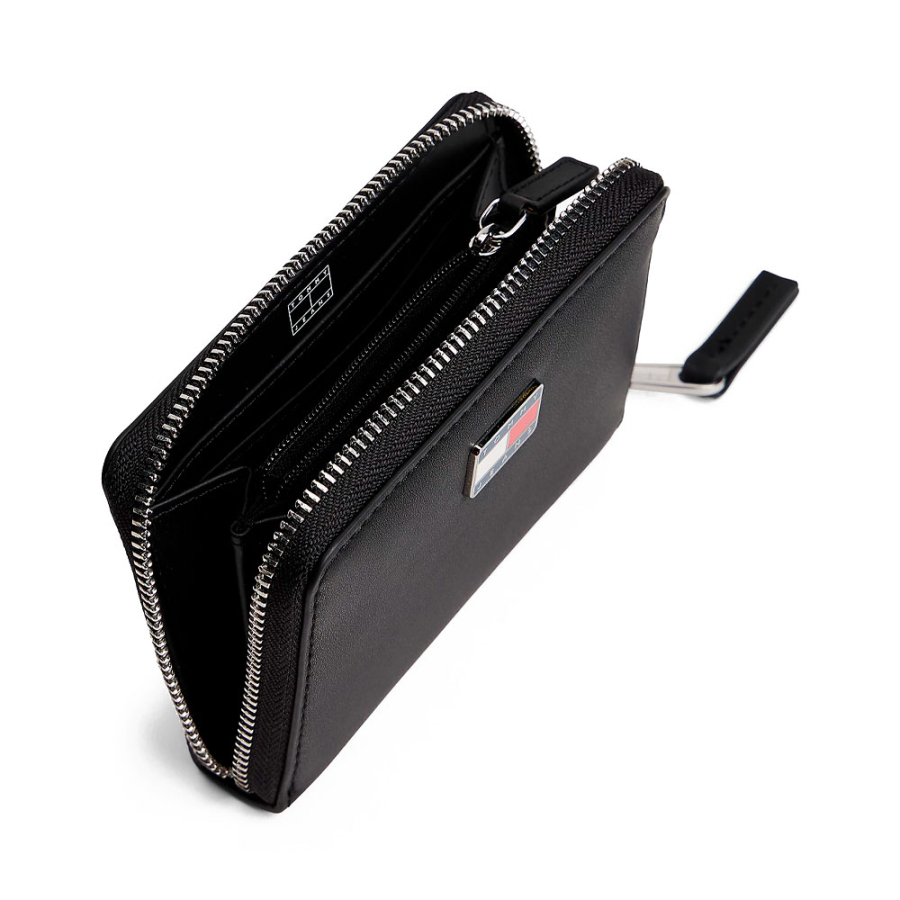 cartera-con-cremallera-perimetral-y-logo cartera-con-cremallera-perimetral-y-logo