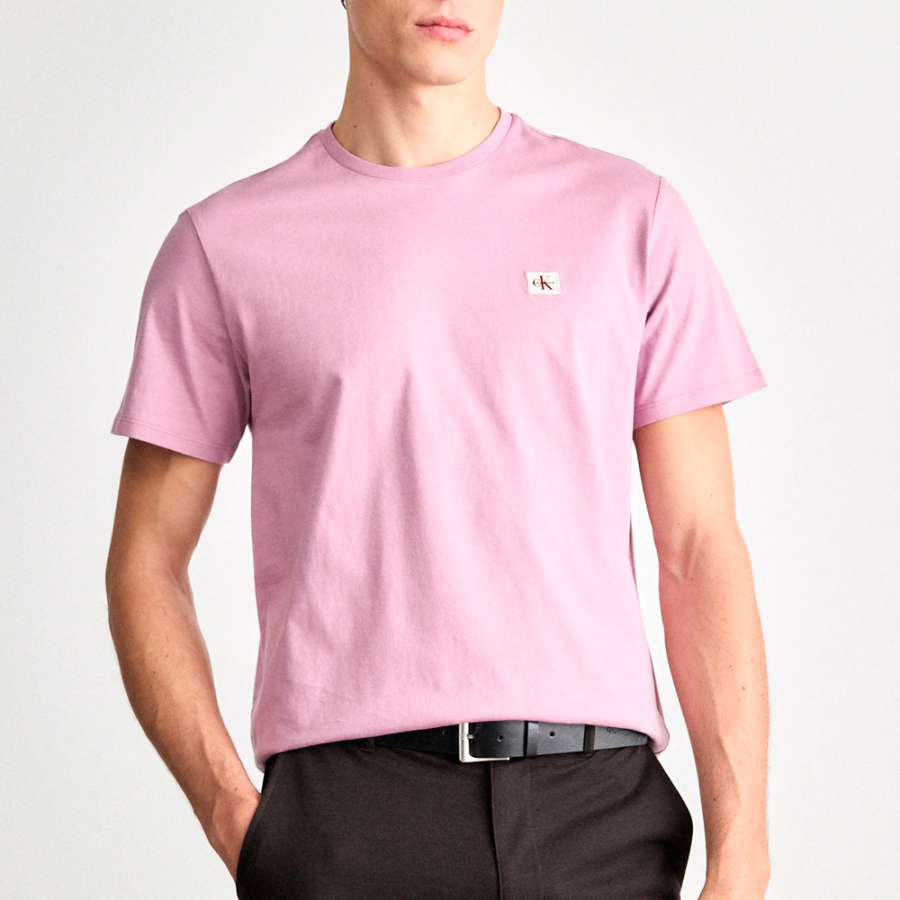 camiseta-de-algodon-con-insignia camiseta-de-algodon-con-insignia